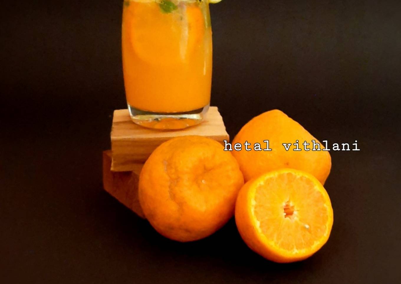 Orange mint mojito