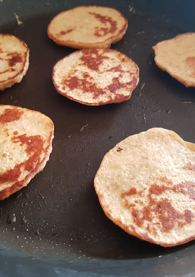 Zabpelyhes-banános palacsinta falatkák recept fotója