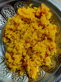 உருளை கிழங்கு சாதம் (Urulaikilanku saatham Recipe in Tamil) செய்முறை முக்கிய புகைப்படம்