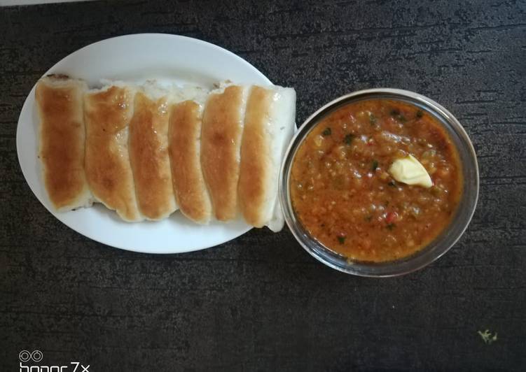 Step-by-Step Guide to Make Favorite Pav bhaji