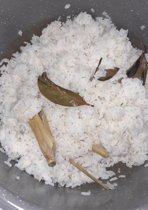 Foto resep Nasi Uduk Simple Magic Com