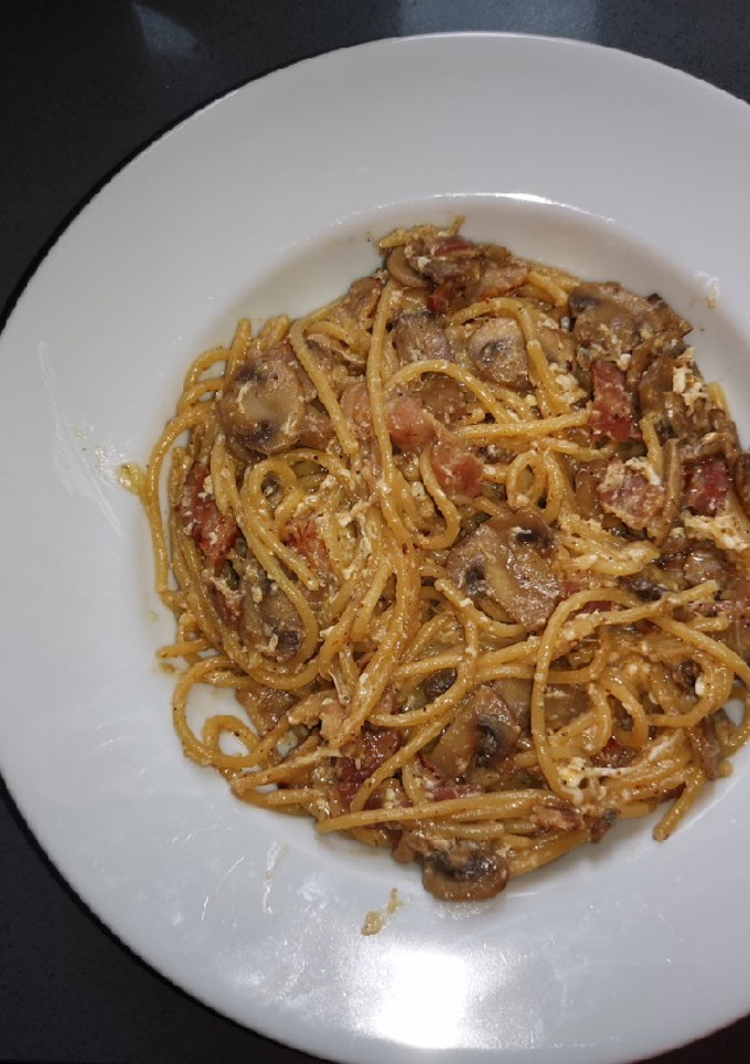Una foto de Espaguetis a la carbonara multicooker 12 en 1