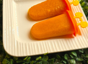 A picture of Mango ice candy.