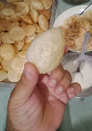 A picture of Golgappa Platter.