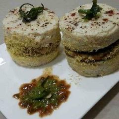 A picture of Dhokla dabeli.