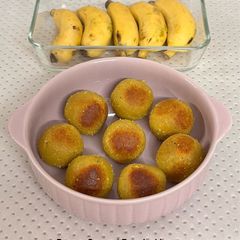 A picture of Banana Coconut Rava Laddoos.