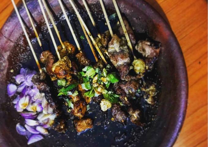 Wajib coba! Resep buat Sate daging sapi sajian Hari Raya  nikmat