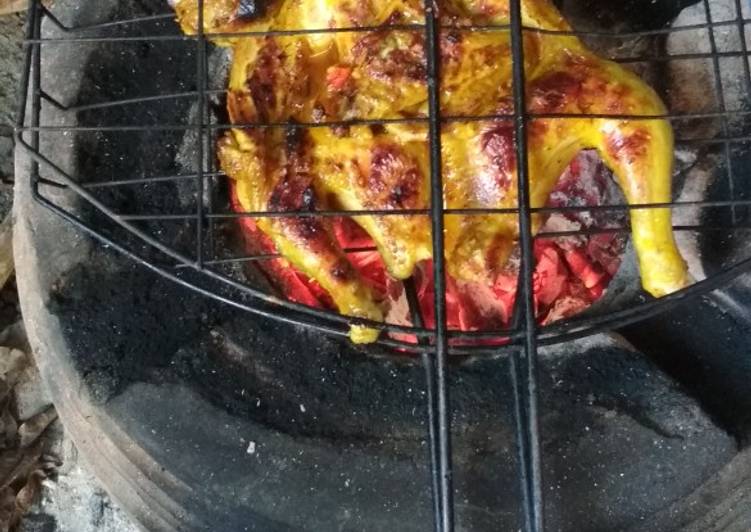 Bagaimana Menyiapkan Ayam Bakar Spesial Kampung Anti Gagal
