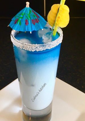 A picture of Iced butterfly Pea Flower Latte:.