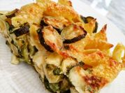 Una foto di secondi piatti con mozzarella