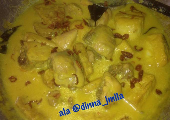 Opor ATT(ayam tempe tahu) bumbu 
kuning sederhana