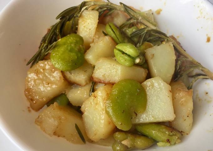 Ragoût de pommes de terre, fèves et romarin de Odile-LRQDO - Cookpad