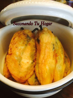 Una foto de Chiles Rellenos de Queso🧀🧀