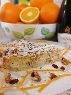 Foto di Sbriciolona, al farro, frutta secca e ricotta, al profumo di arancia
