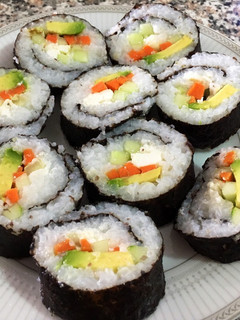 Una foto de Sushi económico 🍥