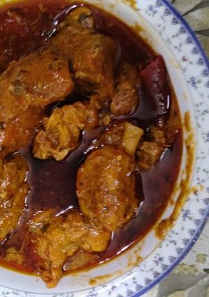 A picture of Chicken Curry.