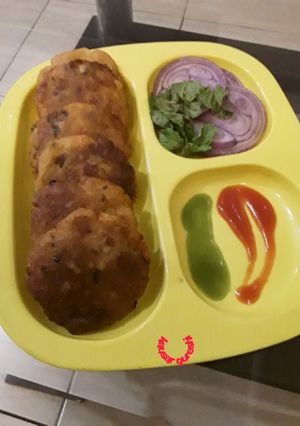 A picture of Aaloo Daal ke Kabab :.