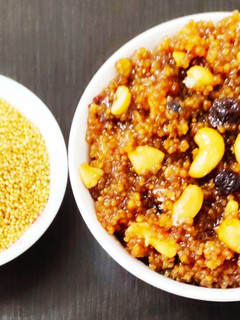 திணை சர்க்கரைப்பொங்கல் (Fox Millet Sweet Pongal) (Thinai sarkarai pongal recipe in tamil) செய்முறை முக்கிய புகைப்படம்