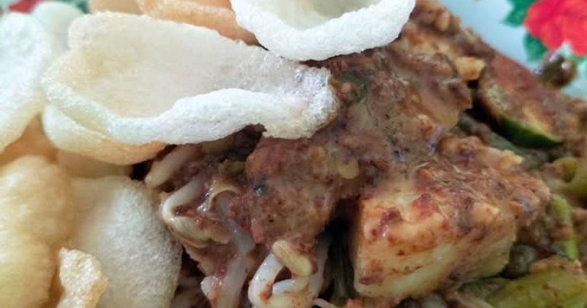 Pecel Lontong
