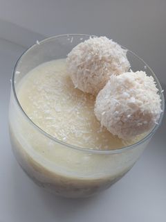 O poză a rețetei Raffaello în budincă de chia.