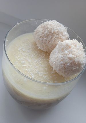 O poză a rețetei Raffaello în budincă de chia.