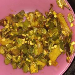 A picture of Bhindi aloo bhujia.