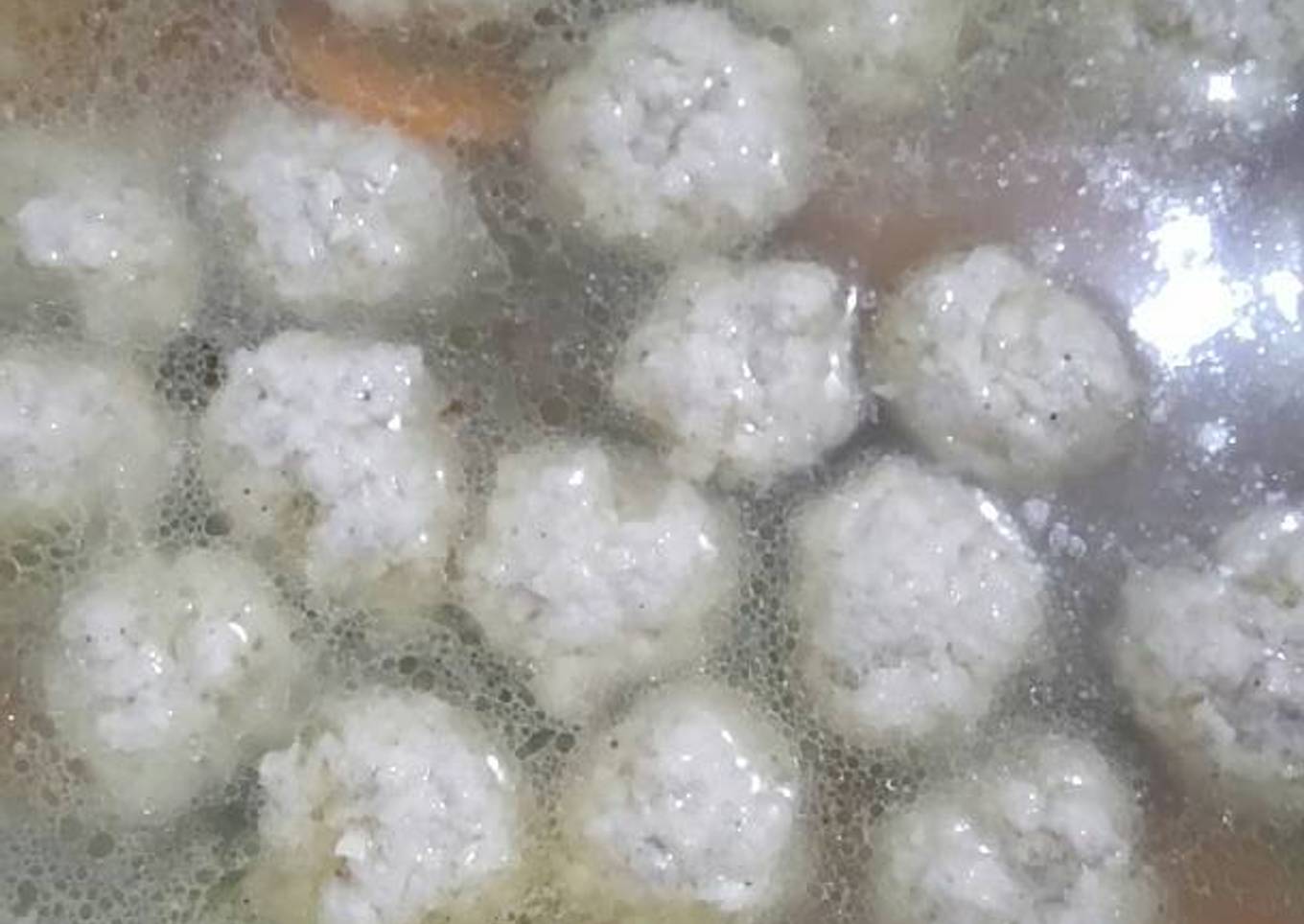 Sup Bakso Babi