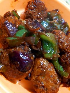 गोभी के मंचूरियन बॉल्स (Gobhi k manchurian balls recipe in Hindi) रेसिपी मुख्य फोटो