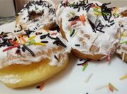 A picture of lemon doughnuts