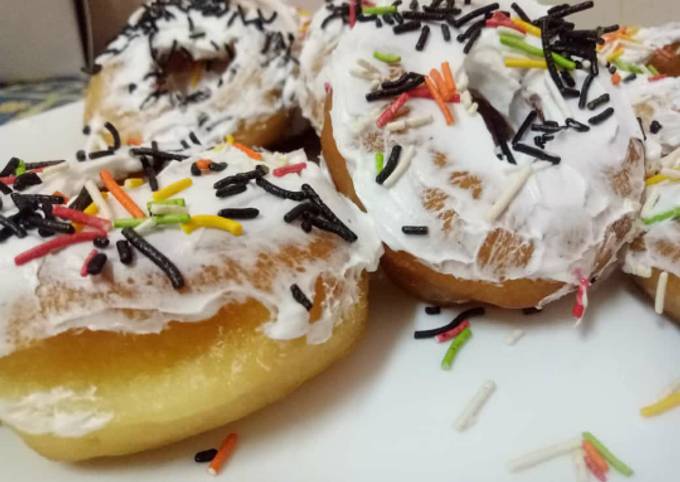 Simple Way to Prepare Super Quick Homemade Lemon🍋doughnuts🍩
