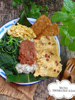 Foto resep Nasi Pecel Daun Ubi Jalar & Sirih Bumi