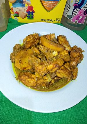 Foto resep Semur ayam kentang spesial