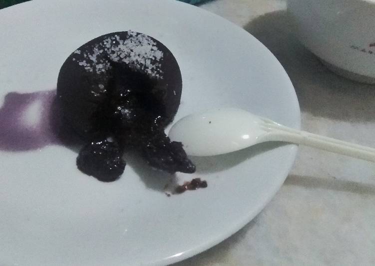 Bagaimana Menyiapkan Steam Choco Lava Cake, Sempurna