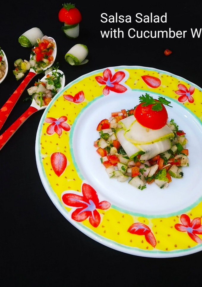 A picture of Salsa Salad With Cucumber Wrap.