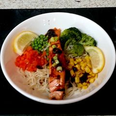 A picture of My Salmon Noodles + Veg Bowl#Lunch#mainmeal#Eattherainbow.