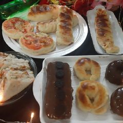A picture of Party snacks(bread rolls).