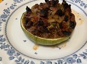 Une photo de piment vert farci