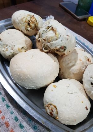 Una foto de Pancitos saborizados con cebolla, orégano y ají molido 🤤