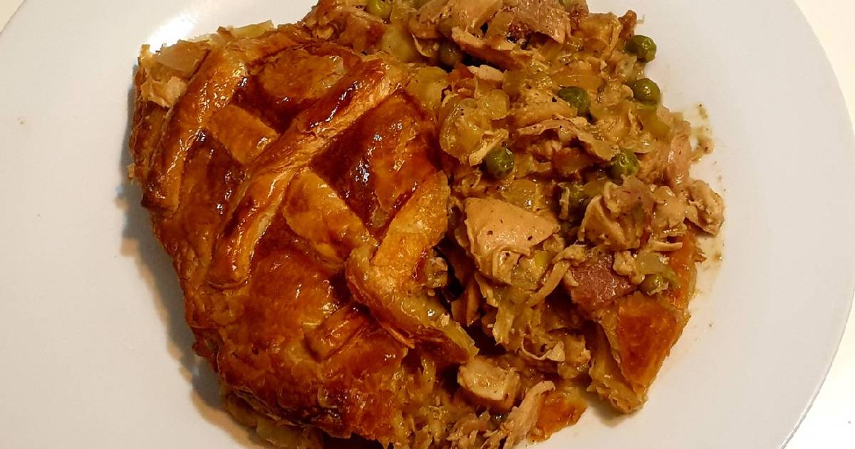 Roast Chicken Pie Recipe by JJ - Cookpad