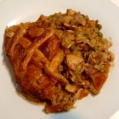 A picture of Roast Chicken Pie.