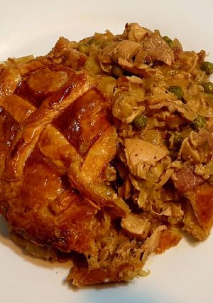 A picture of Roast Chicken Pie.