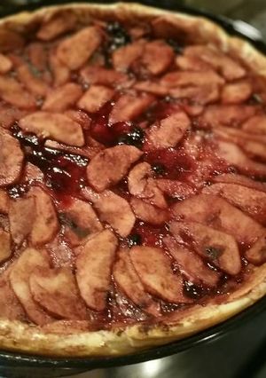 A picture of Thin Apple and Pear Tart.