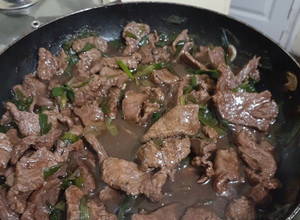 Una foto de Carne Mongoliana