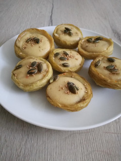Una foto de Corazones de alcachofas rellenos
