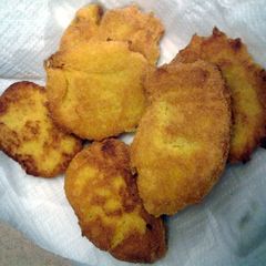 A picture of Hot water cornbread.