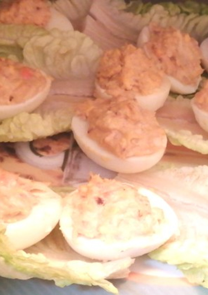 Una foto de Huevos rellenos muy sabrosos