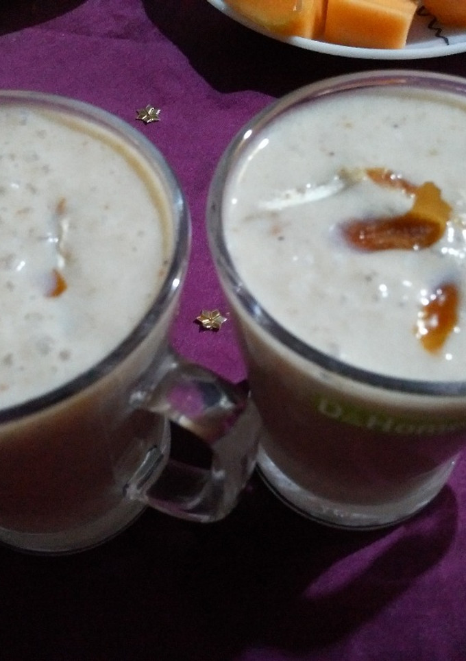 A picture of Dates Frozen Banana smoothy.