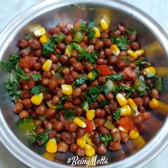 A picture of Kala Chana Salad.