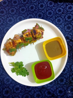 पनीर टिक्का(paneer tikka recipe in hindi) रेसिपी मुख्य फोटो