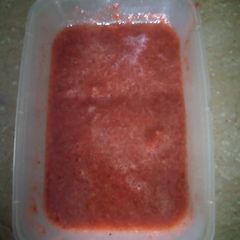 Strawberry paste A picture of Strawberry paste.